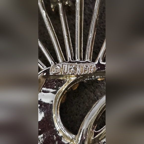 Swirl Clear Crystals Openwork DAVID LISNER Vintage Silver Brooch Pin. - Picture 2 of 3